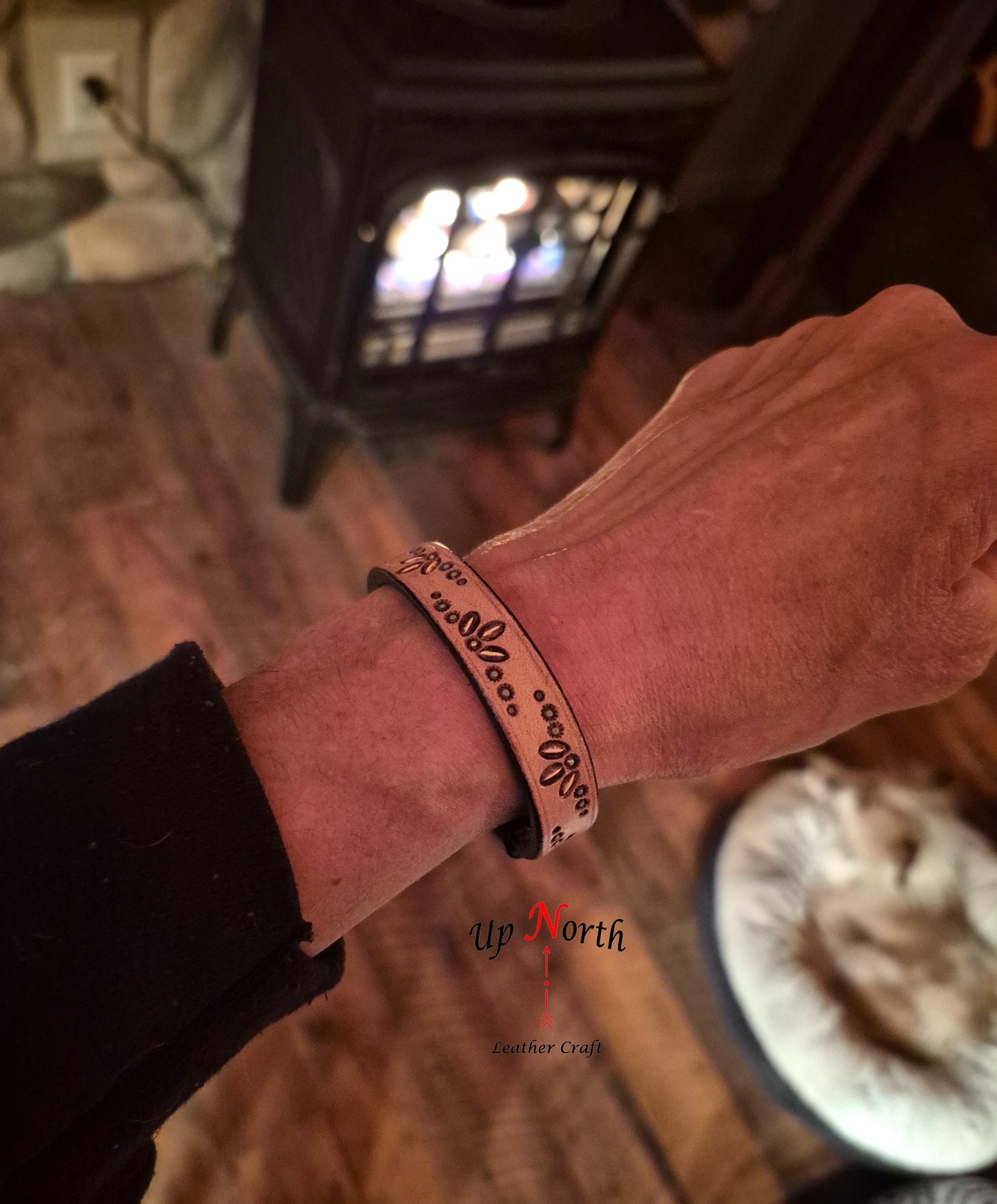 (02BR25) Leather Bracelet - White Flower