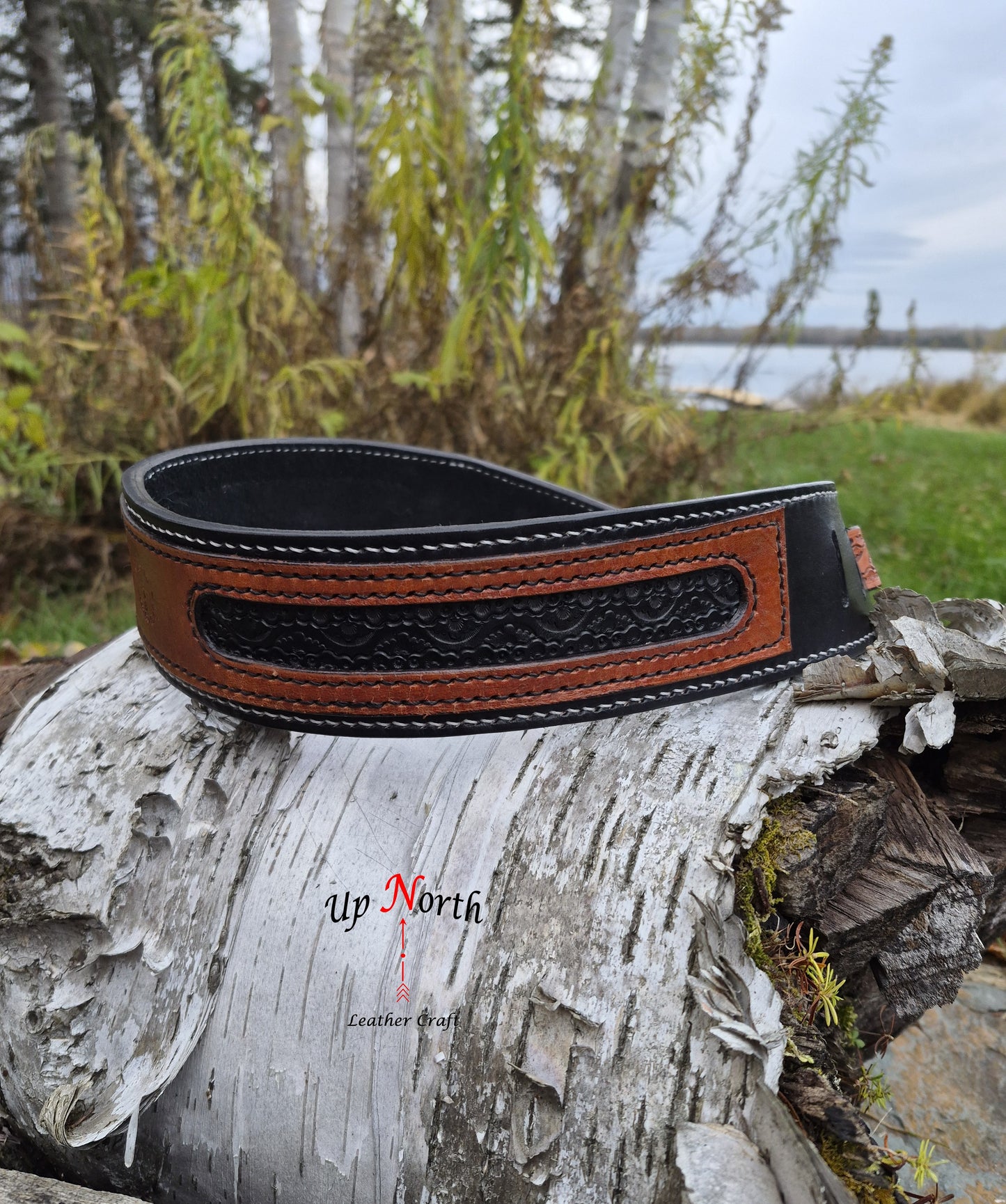 (02GS25) Leather Guitar Strap - Tuxedo