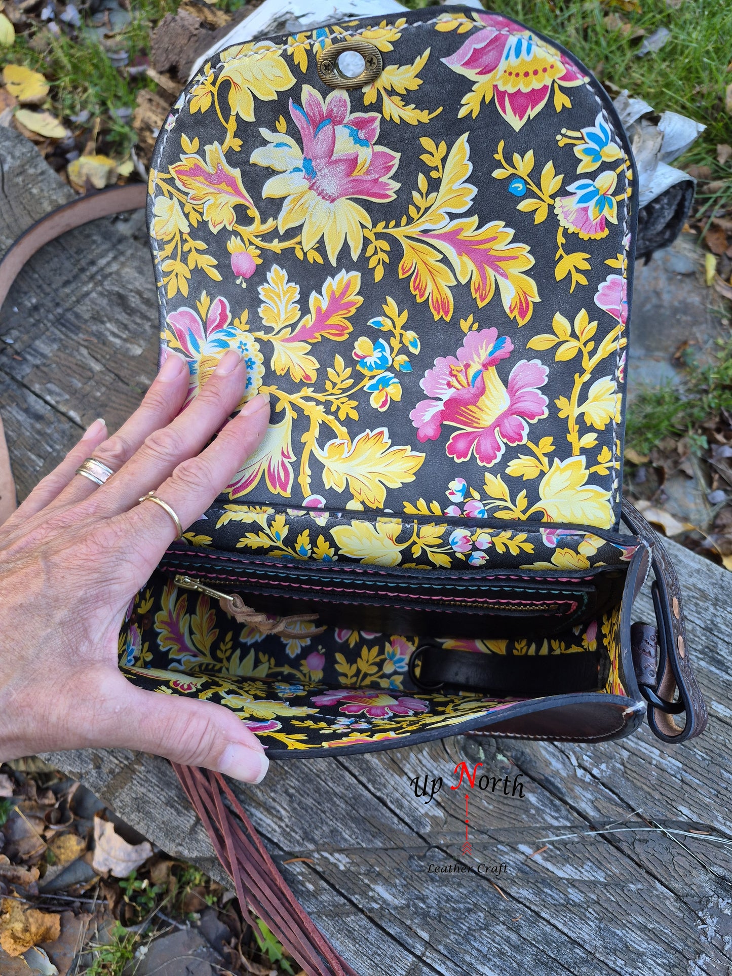 (01RED25) The Red Pine Leather Purse - Pink Peony