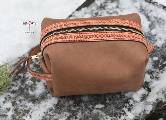 (02TB25) Leather Toiletry Bag - Hazelnut
