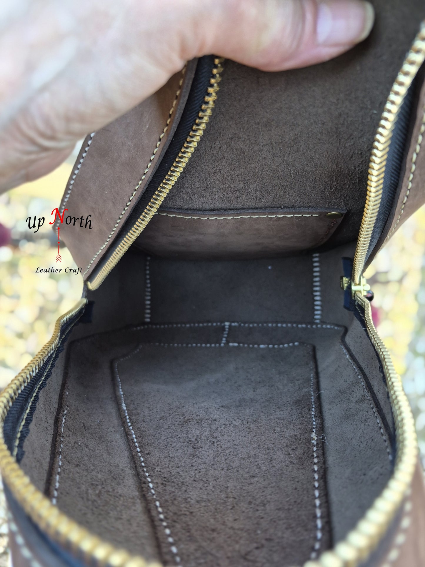 (02WP26) The White Pine Sling Bag - Chocolate Frost