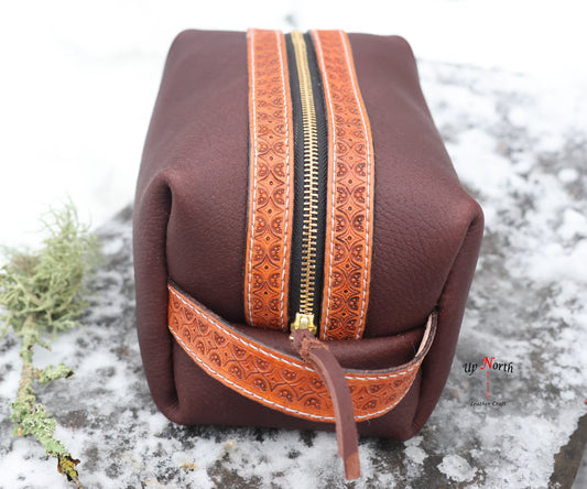 (03TB25) Leather Toiletry Bag - Ebbtide