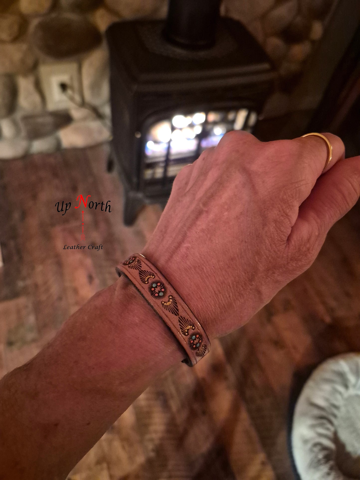 (05BR25) Leather Bracelet - Southern Sun