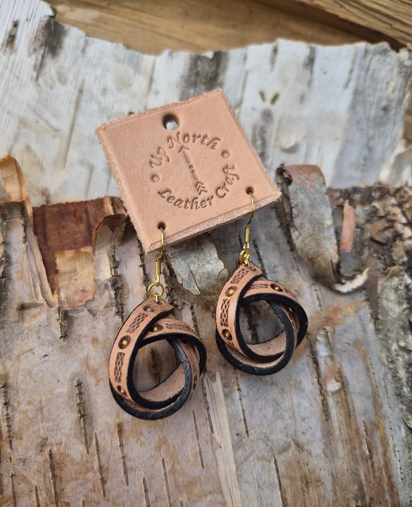(05ER26) Leather Earrings - Lattice Bar Tangles