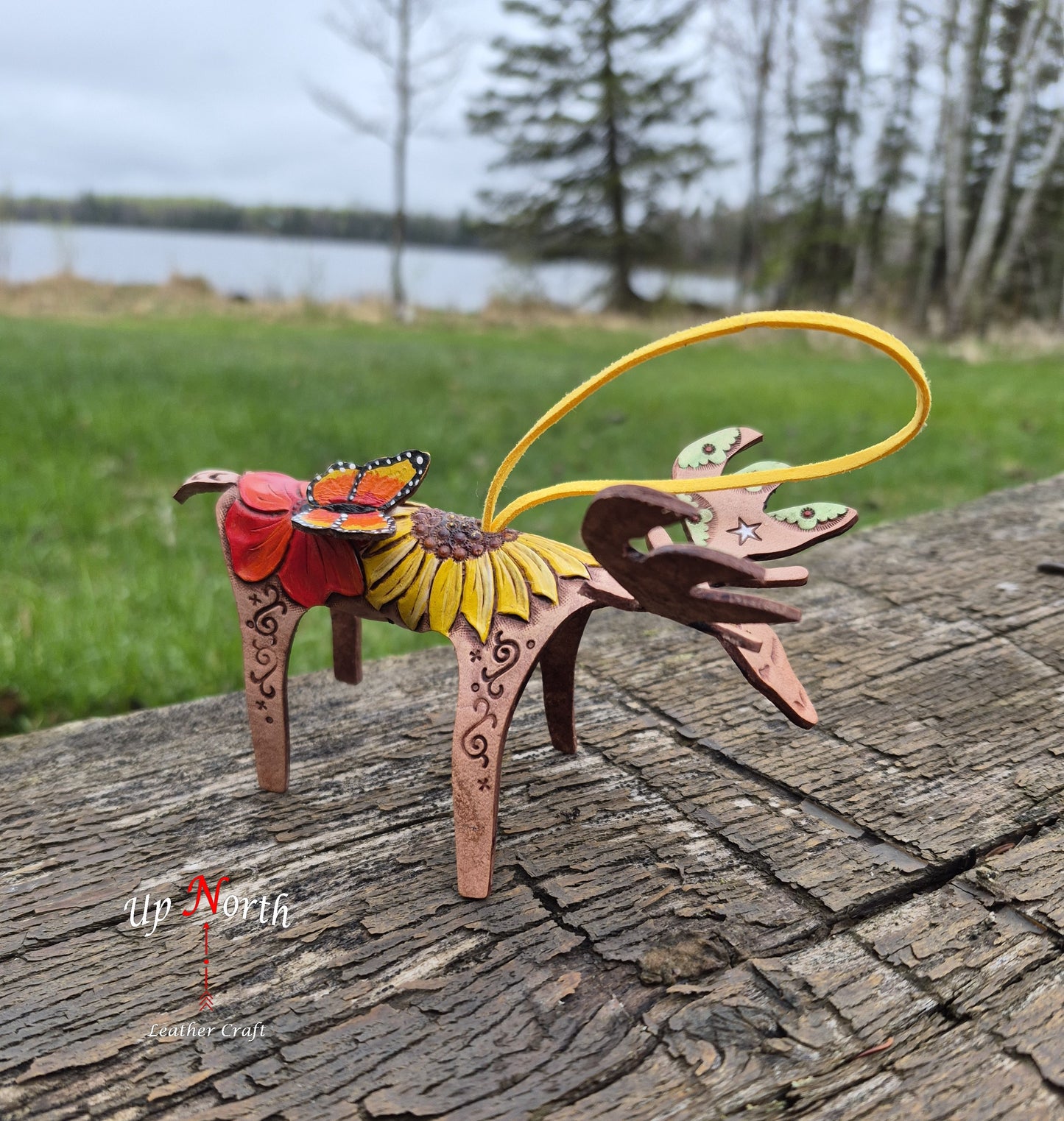 (09OM26) Leather Moose Ornament - Yellow Red Flowers