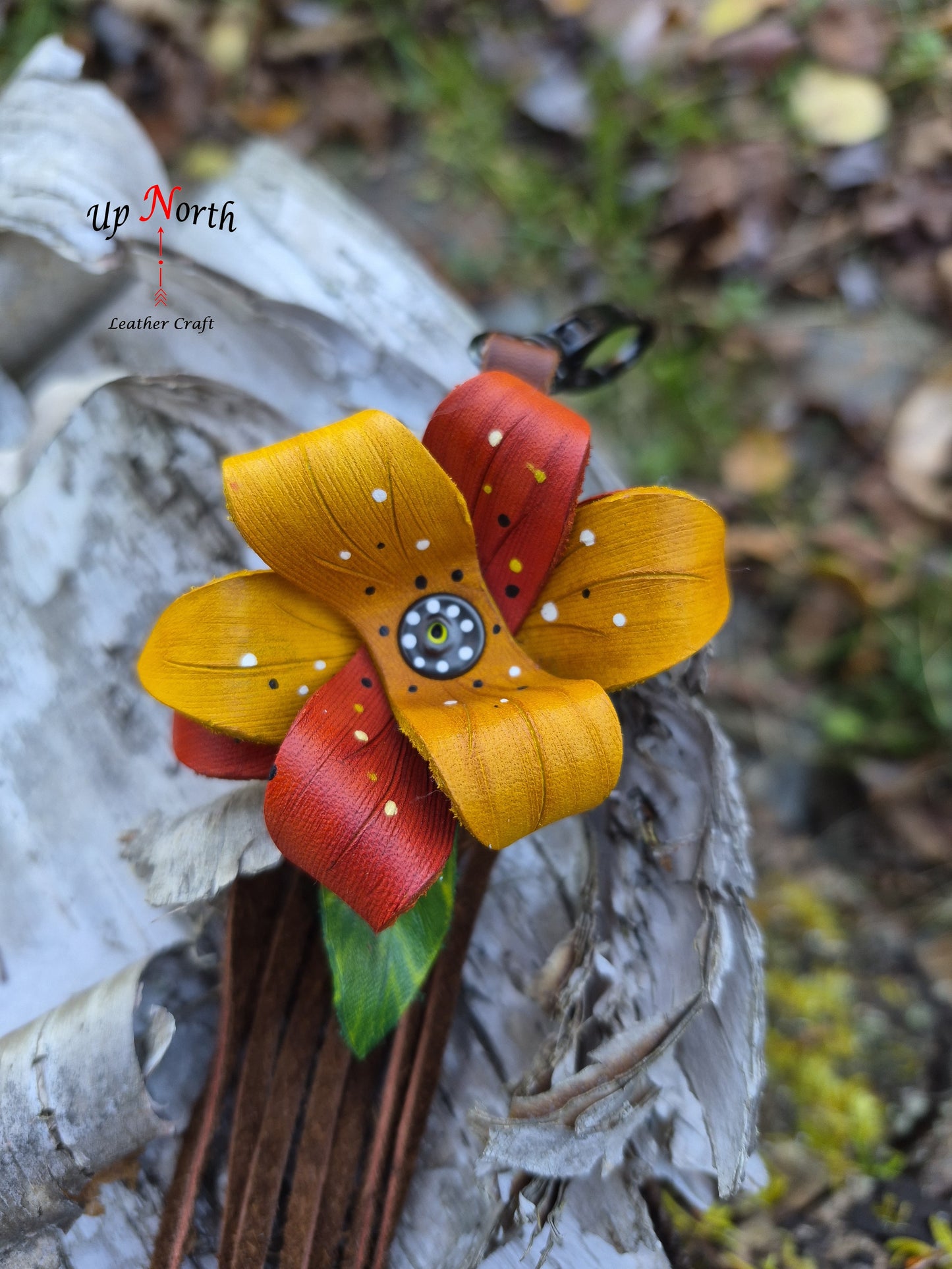 (11PC25) Leather Flower Purse Charm - Cinnamon