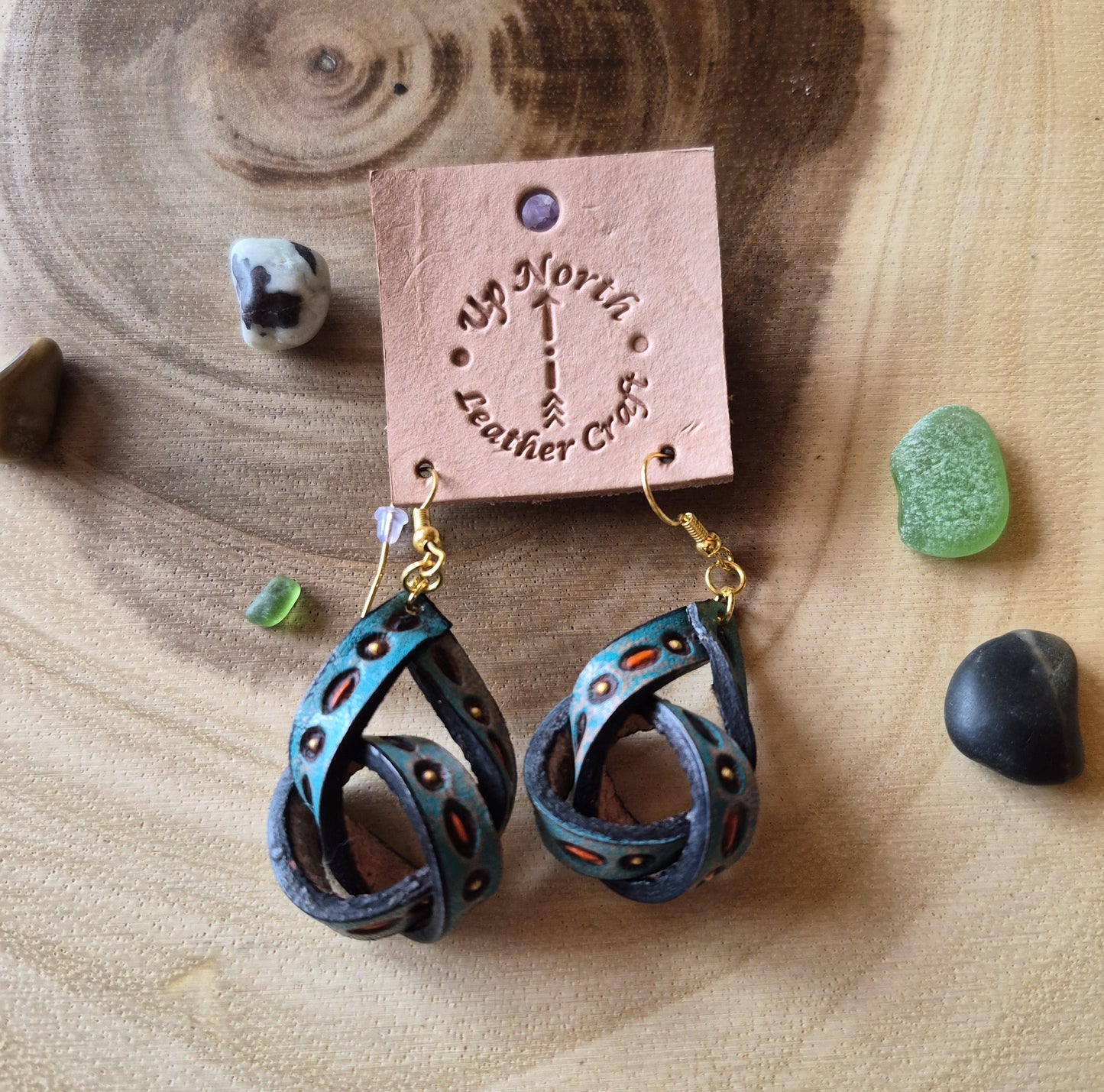 (17ER25) Leather Earrings - Desert Turquoise Tangles