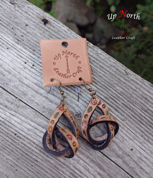 (28ER24) Handmade Leather Earrings - Flower Knots