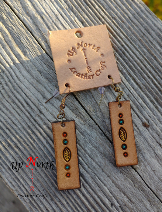 (35ER24) Handmade Leather Earrings - Leaf Sign