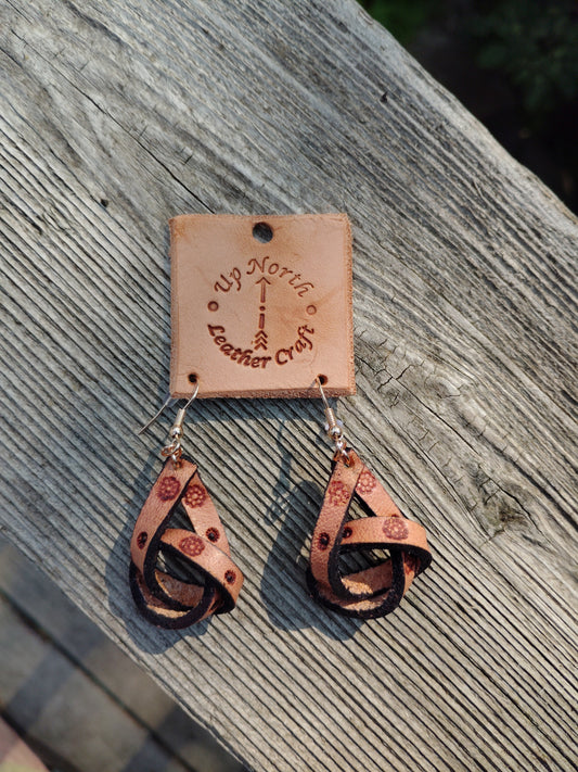 (25ER24) Handmade Leather Earrings - Flower Loops